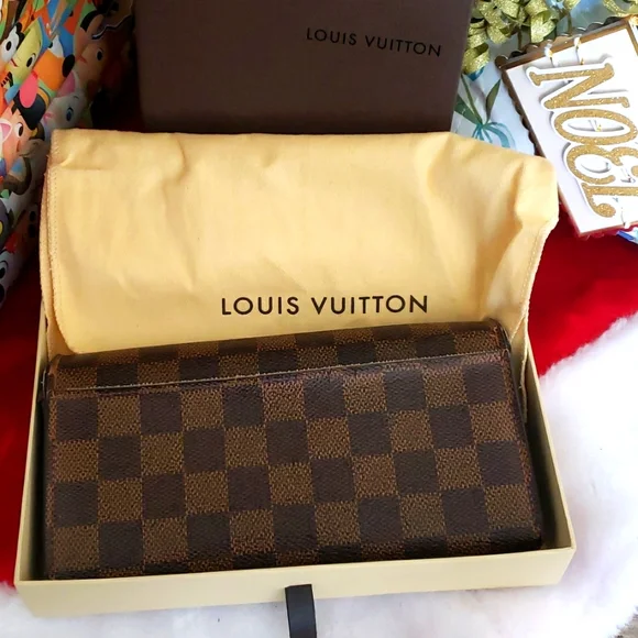 Authentic LV Wallet Damier Ebene - Picture 4 of 6